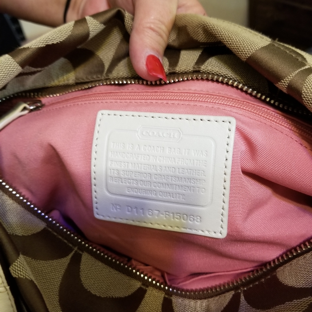 Purse - Picture 3 of 4